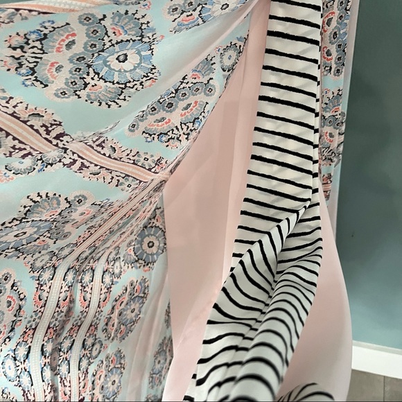 Nanette Lepore light weight dress sz 4 - Picture 6 of 8